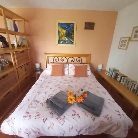 Vine Ridge Studio, Apartment&Pool side Studio Comares Esterno foto