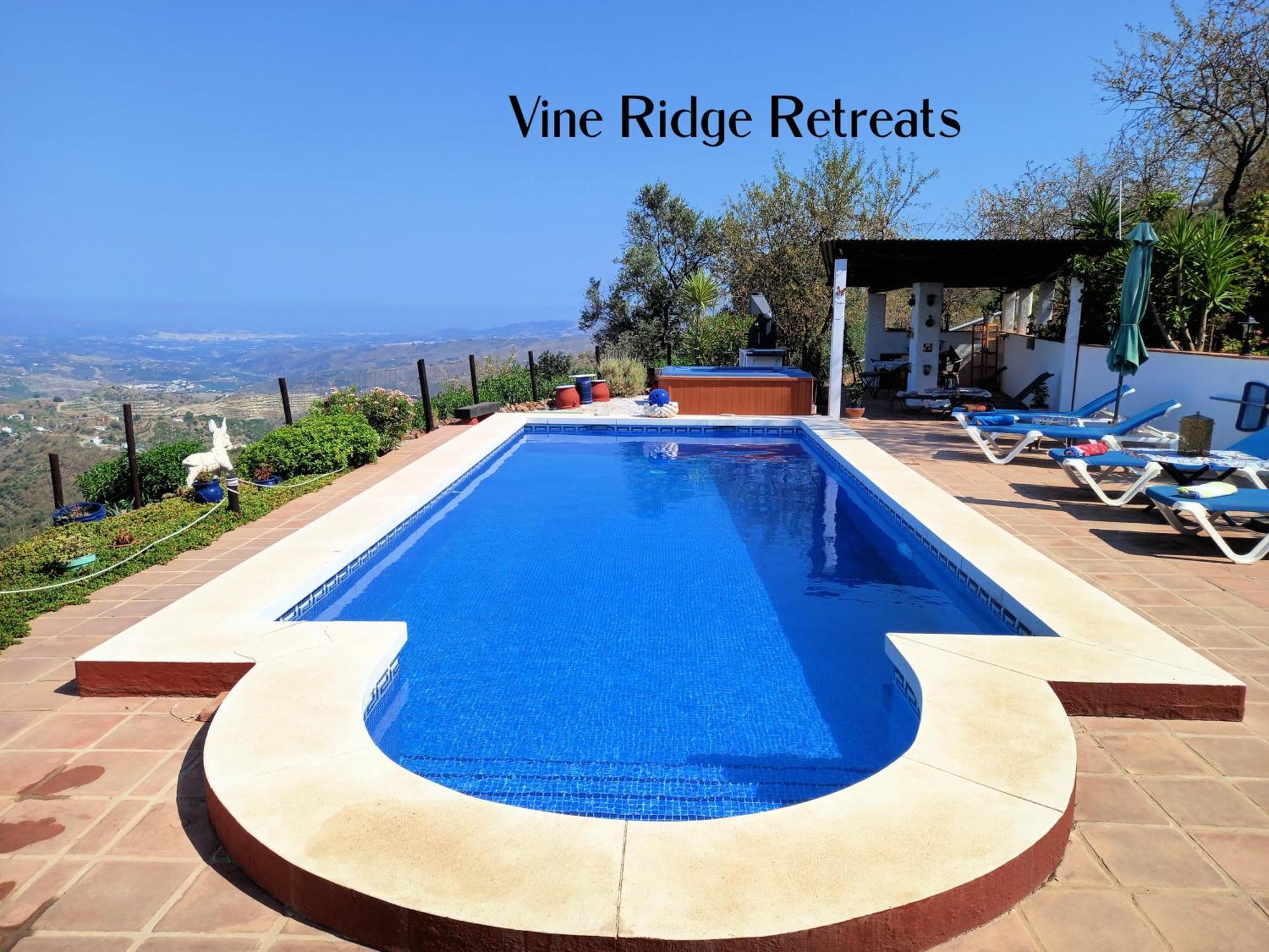 Vine Ridge And Appartement Comares